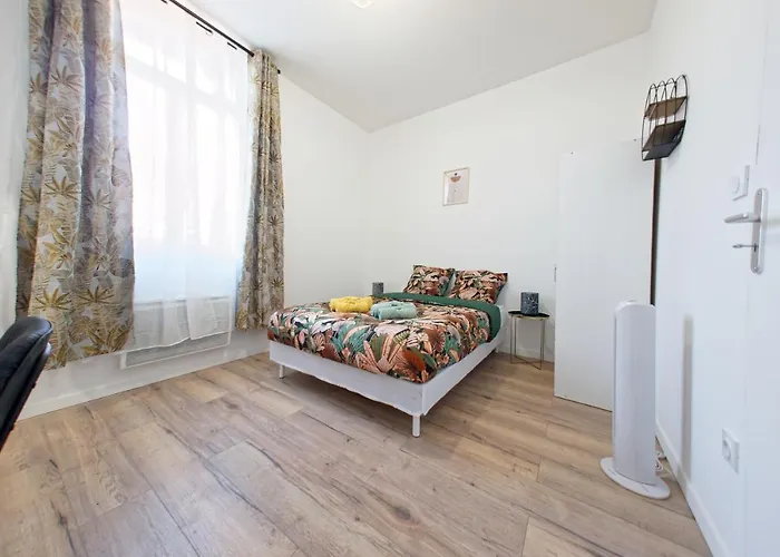 Le Cosycatala - 4 Personnes - Bureau & Wifi شقة